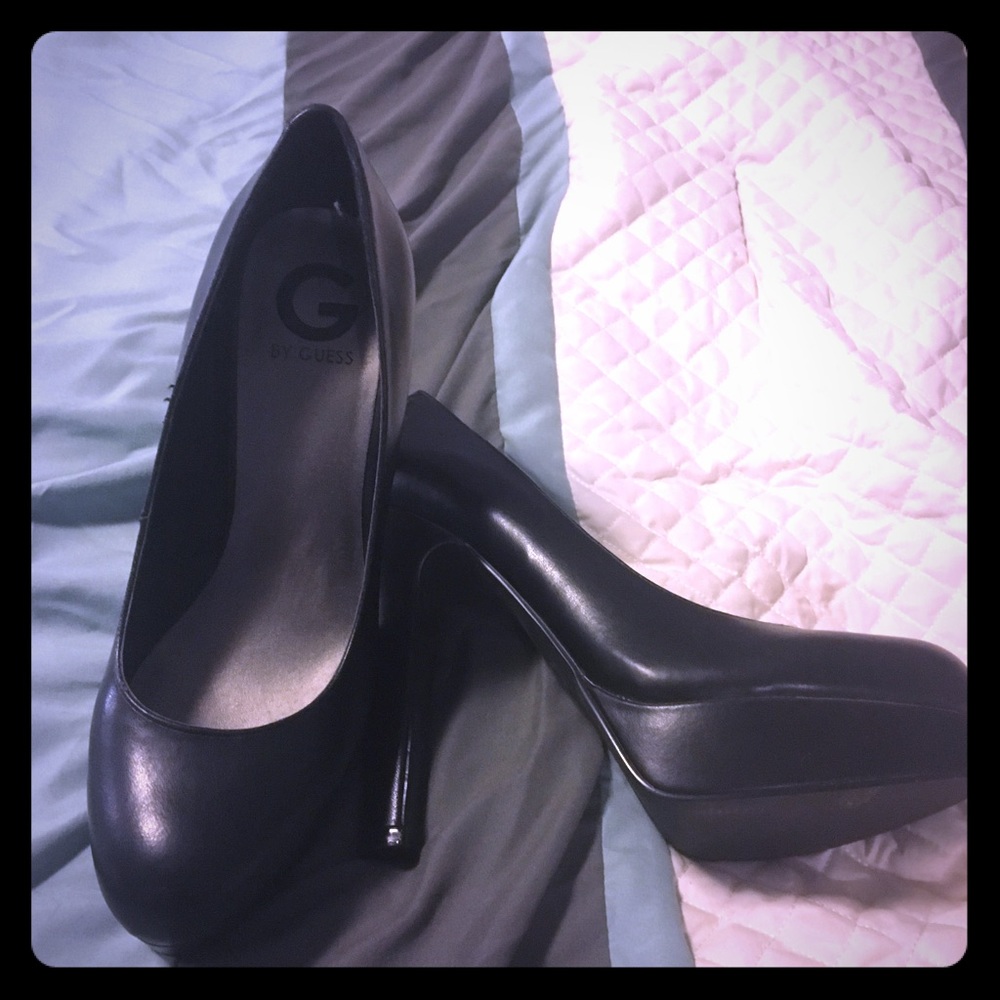 G by guess black heels